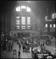 Passengers on concourse, Union Station, Chicago, May 1948